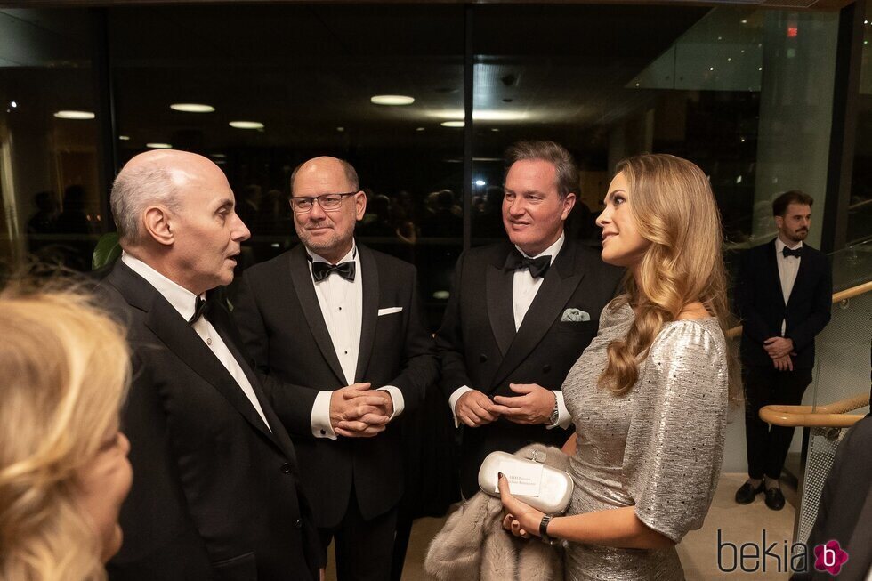 Magdalena de Suecia y Chris O'Neill hablan con Drew Weissman, Premio Nobel de Medicina 2023