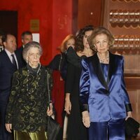 La Reina Sofía e Irene de Grecia en el Premio BMW de Pintura y concierto a beneficio de Mundo en Armonía