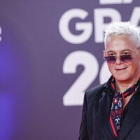 Alejandro Sanz en la alfombra roja de los Grammy Latinos 2023