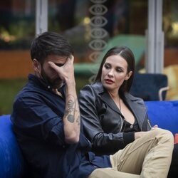 Jessica Bueno consuela a Zeus Montiel en la gala 10 de 'GH VIP 8'