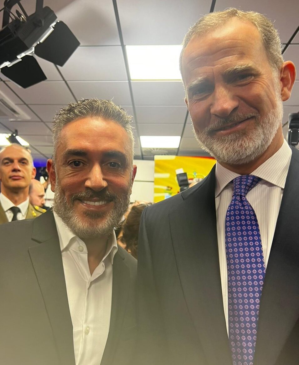 Kiko Hernández con el Rey Felipe VI