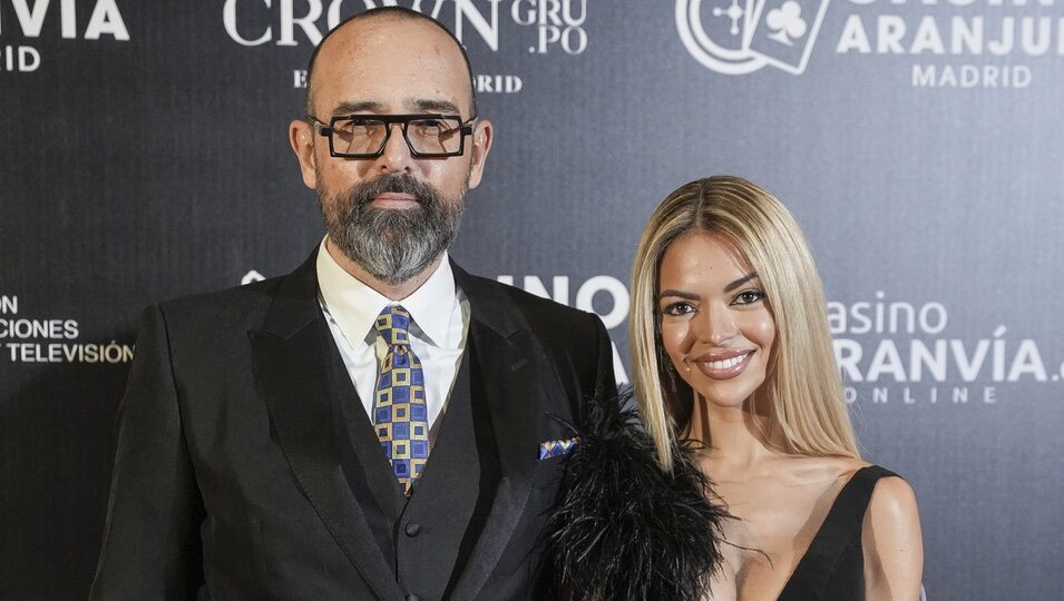 Risto Mejide y su novia Natalia Almarcha en los Premios Antena de Oro 2023