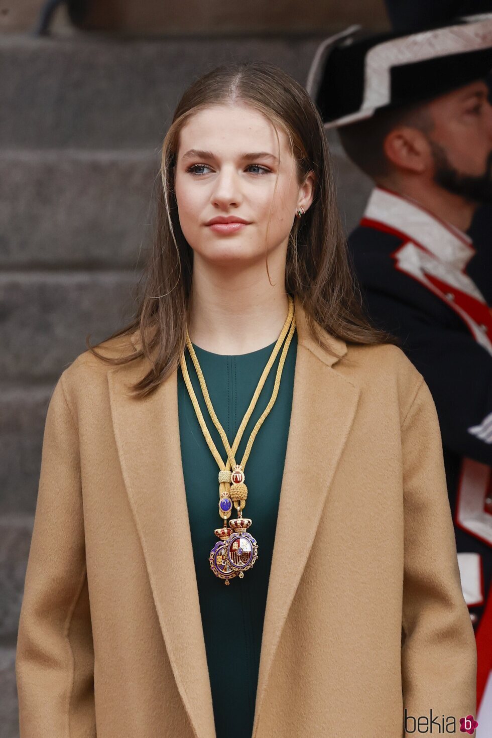 La Princesa Leonor con las medallas del Congreso y el Senado en la Apertura de la XV Legislatura