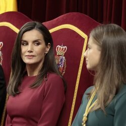 La Reina Letizia y la Princesa Leonor durante la Apertura de la XV Legislatura