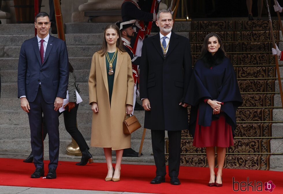 Pedro Sánchez, la Princesa Leonor y los Reyes Felipe y Letizia en la Apertura de la XV Legislatura