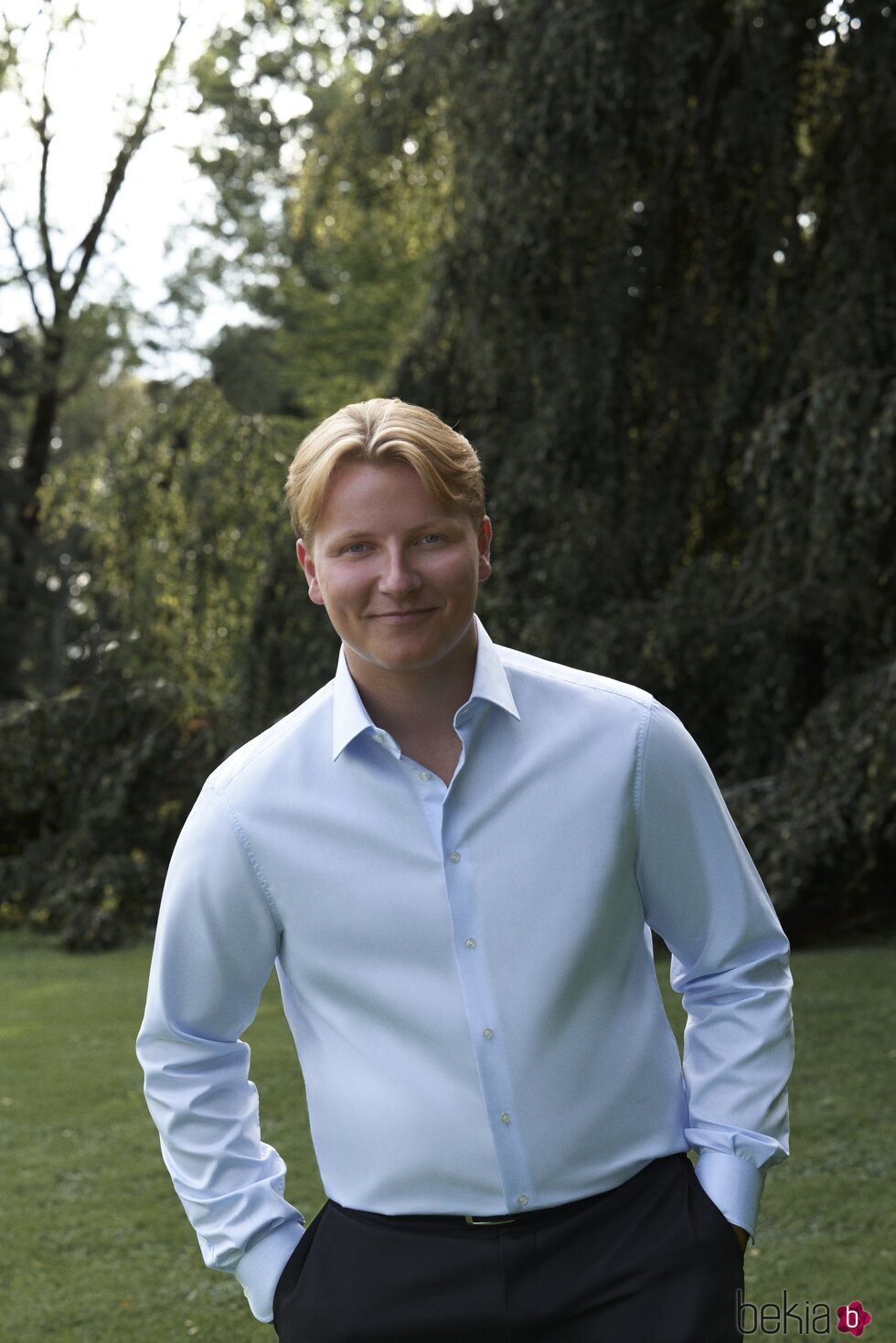 Sverre Magnus de Noruega en una foto oficial por su 18 cumpleaños