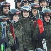 La Princesa Leonor con sus compañeros de la Academia General Militar en Astún