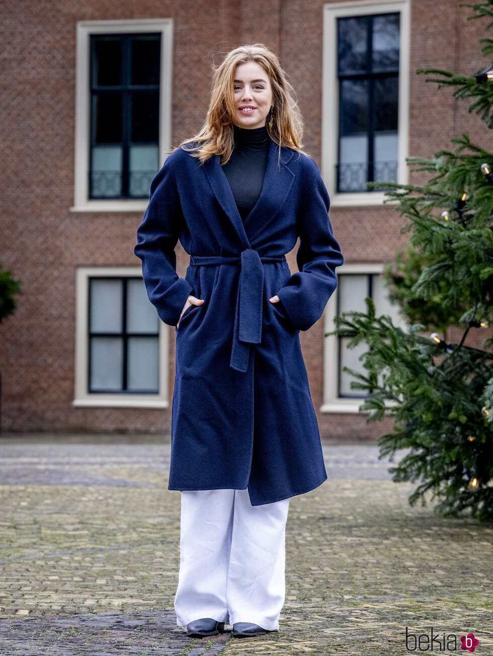 Alexia de Holanda en su posado navideño en el Palacio de Huis ten Bosch 