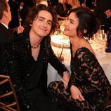 Timothée Chalamet y Kylie Jenner en la gala de los Globos de Oro 2024