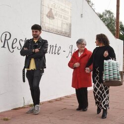 Remedios Torres, madre de María José Campanario, y más familia en el cumpleaños de Jesulín de Ubrique