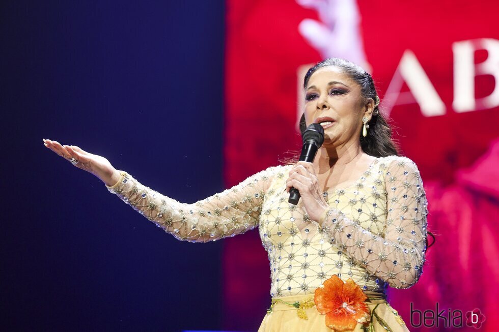 Isabel Pantoja en su concierto de Bilbao