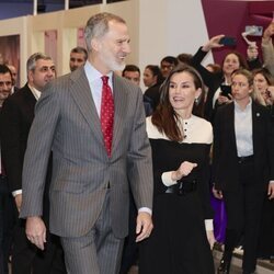 Los Reyes Felipe y Letizia, muy cómplices en FITUR 2024