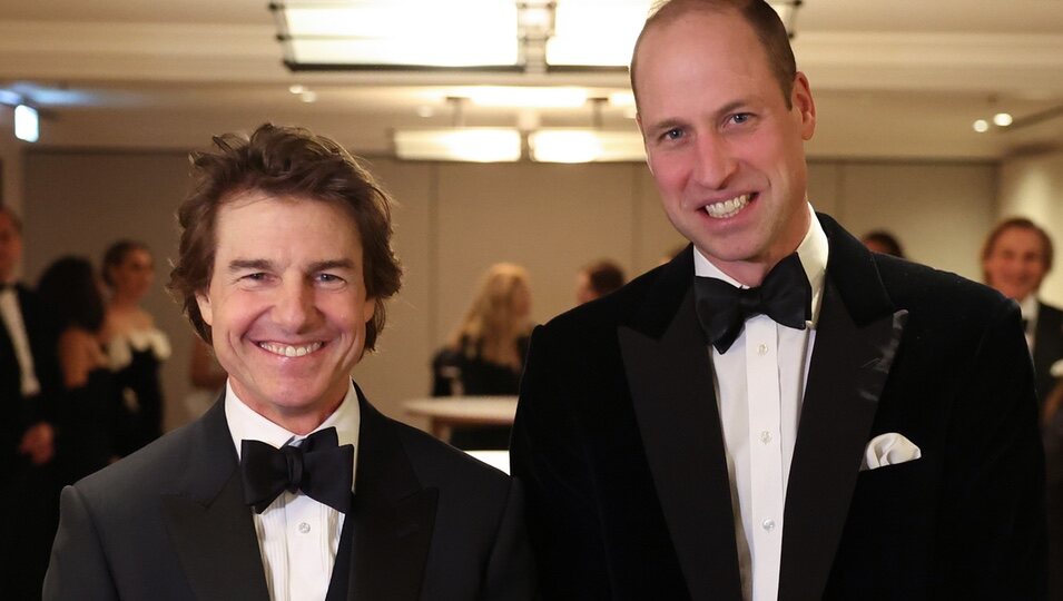 El Príncipe Guillermo y Tom Cruise en la London's Air Ambulance Charity Gala