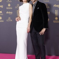 Hugo Silva y Marta Guerras, en la alfombra roja de los Premios Goya 2024