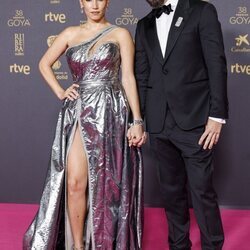 India Martínez e Ismael Vázquez en la alfombra roja de los Premios Goya 2024