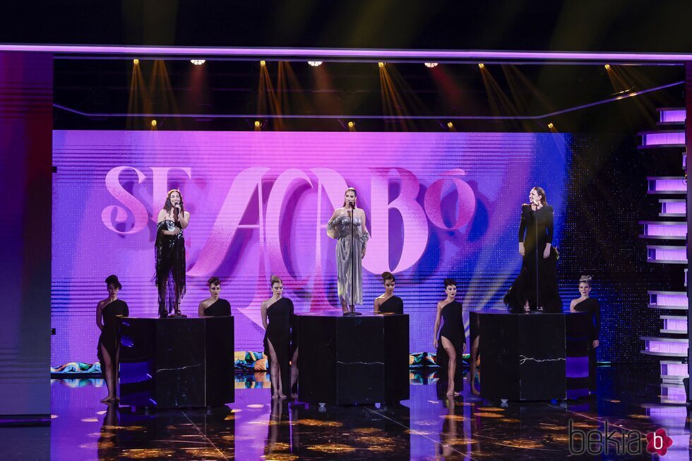 María José Llergo, India Martínez y Niña Pastori en la gala de los Premios Goya 2024