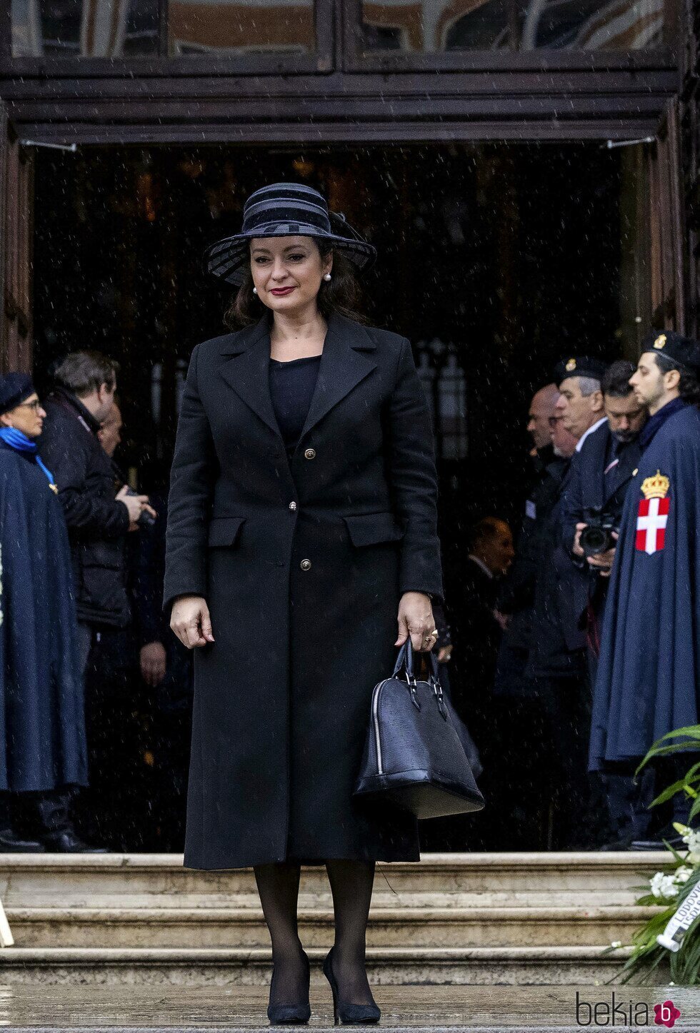 Victoria Romanovna en el funeral de Víctor Manuel de Saboya