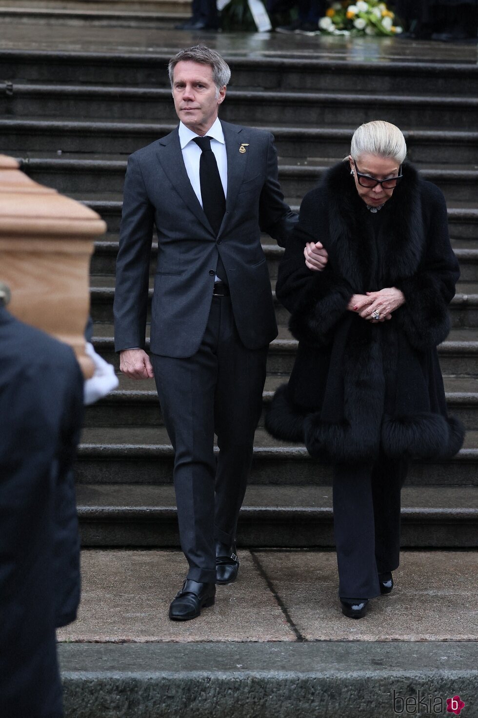 Filiberto de Saboya y Marina Doria en el funeral de Víctor Manuel de Saboya