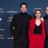 Manu Baqueiro, Itziar Miranda y José Antonio Sayagués en el estreno de 'Sueños de libertad'