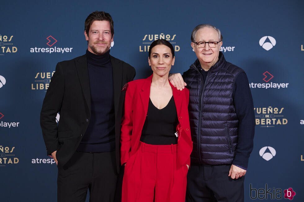 Manu Baqueiro, Itziar Miranda y José Antonio Sayagués en el estreno de 'Sueños de libertad'