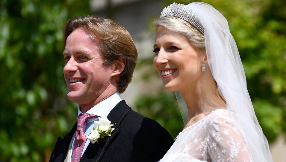 Lady Gabriella Windsor con la Kent City of London Fringe Tiara y Thomas Kingston en su boda