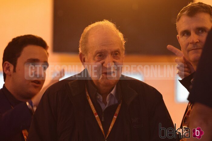 El Rey Juan Carlos y Froilán en el Gran Premio de Fórmula 1 en Bahrein