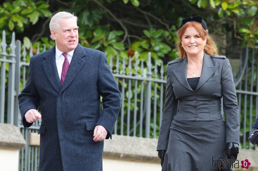 El Príncipe Andrés y Sarah Ferguson en el homenaje a Constantino de Grecia en Windsor