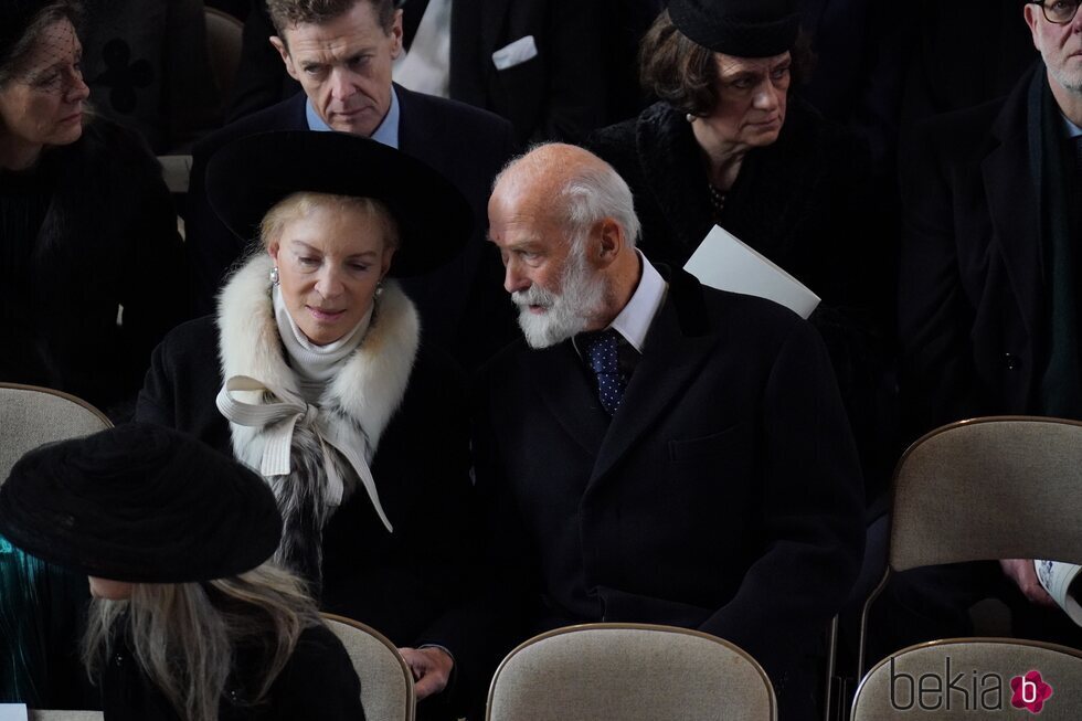 El Príncipe Michael de Kent y la Princesa Michael de Kent en el homenaje a Constantino de Grecia en Windsor