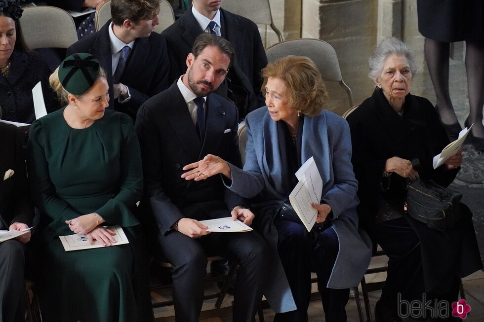 Theodora de Grecia, Philippos de Grecia, la Reina Sofía e Irene de Grecia en el homenaje a Constantino de Grecia