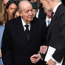 El Rey Juan Carlos y el Rey Felipe en el homenaje a Constantino de Grecia