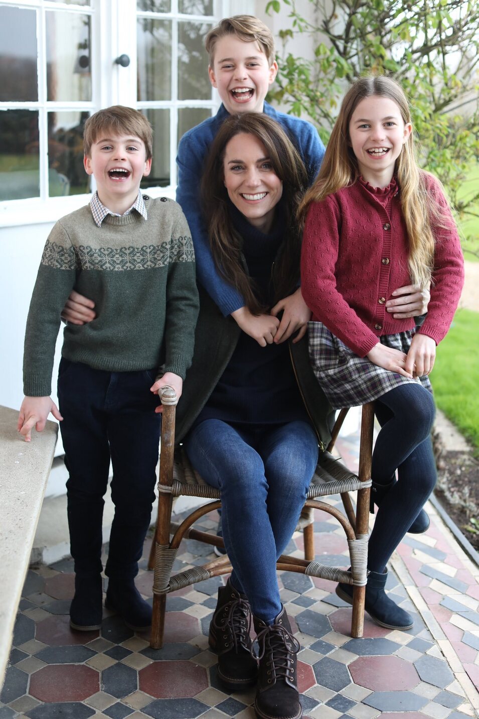 Kate Middleton con sus hijos, George, Charlotte y Louis, por el Día de la Madre 2024