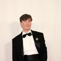 Cillian Murphy en la alfombra roja de los premios Oscar 2024