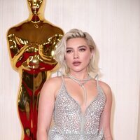 Florence Pugh en la alfombra roja de los premios Oscar 2024