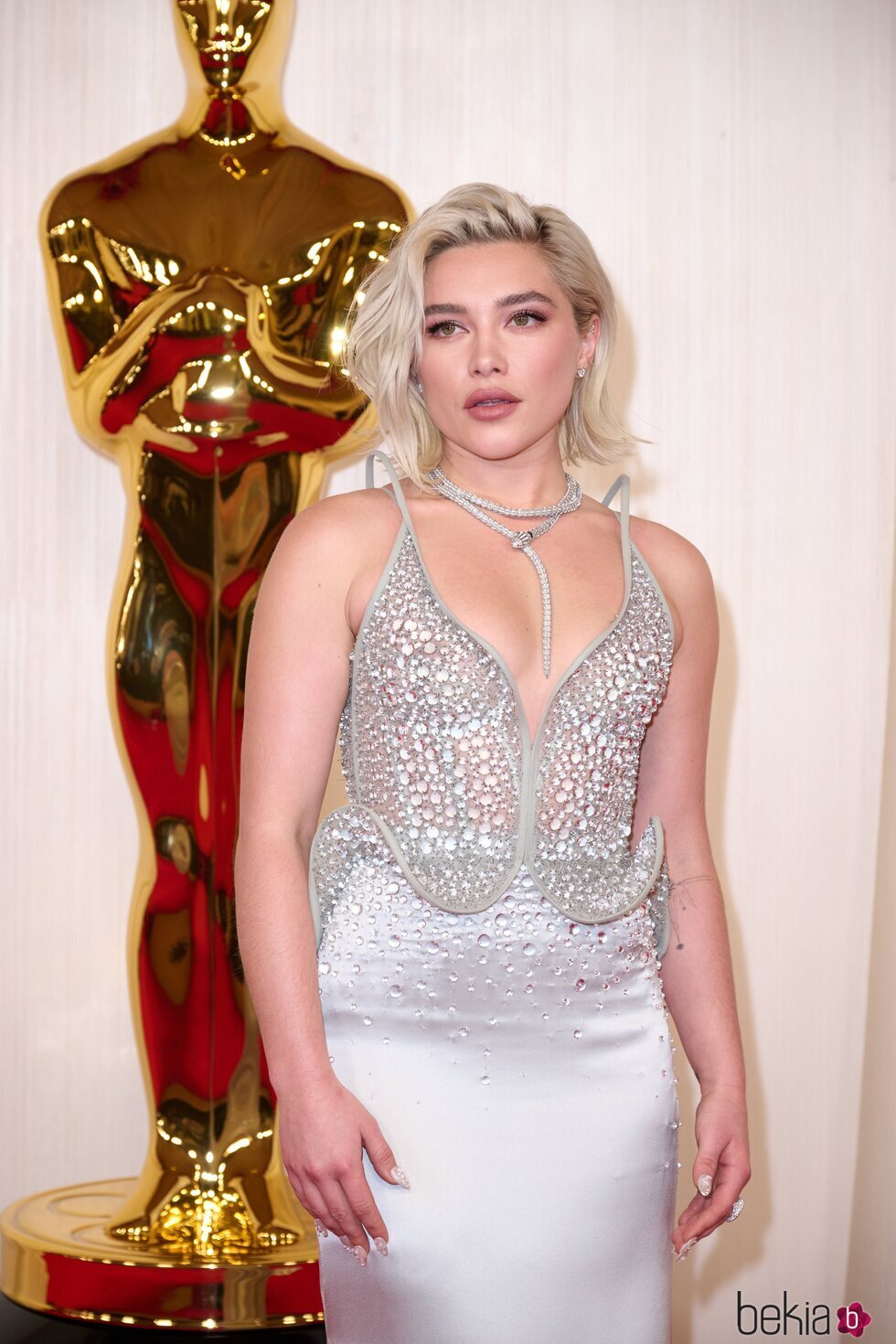 Florence Pugh en la alfombra roja de los premios Oscar 2024