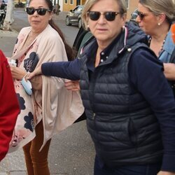 Isabel Pantoja con su amiga Mariló en Cádiz