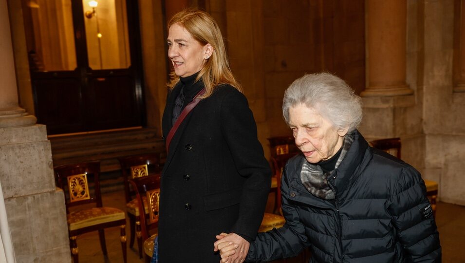 Irene de Grecia y la Infanta Cristina en la procesión del Cristo de los Alabaderos en Madrid