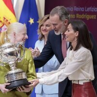 Los Reyes Felipe y Letizia entregan a Susana Rodríguez el Premio Reina Letizia en los Premios Nacionales del Deporte 2022