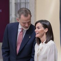 Los Reyes Felipe y Letizia, muy cómplices en los Premios Nacionales del Deporte 2022