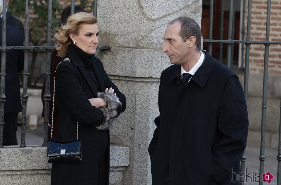 María y Alfonso Zurita en el funeral de Fernando Gómez-Acebo