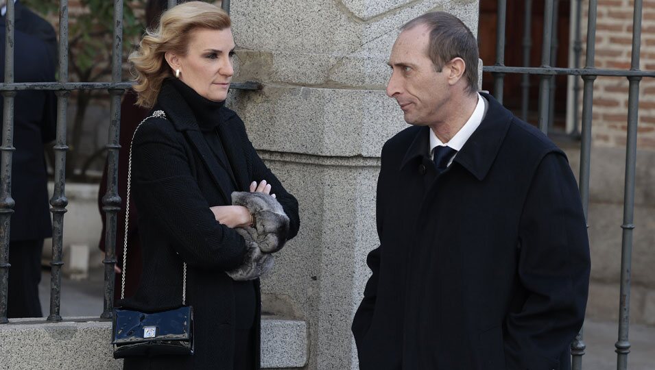 María y Alfonso Zurita en el funeral de Fernando Gómez-Acebo