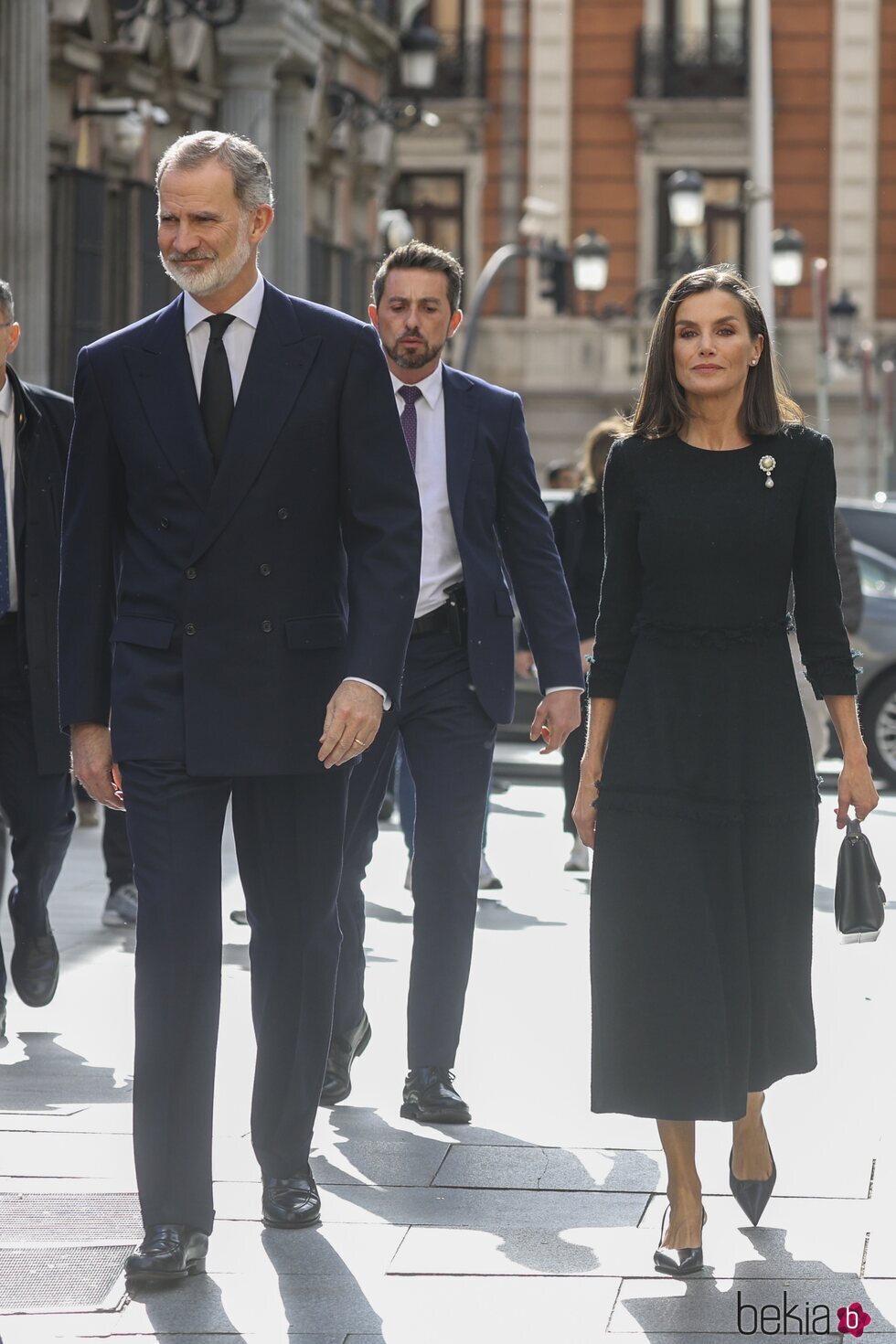 Los Reyes Felipe y Letizia en la misa funeral por su primo Fernando Gómez-Acebo