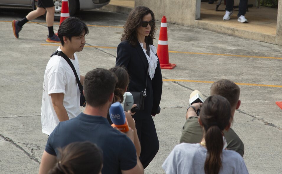 Silvia Bronchalo llegando a la segunda sesión del juicio a Daniel Sancho en Tailandia