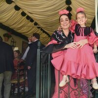 Toñi Moreno y su hija Lola en la Feria de Abril de Sevilla 2024