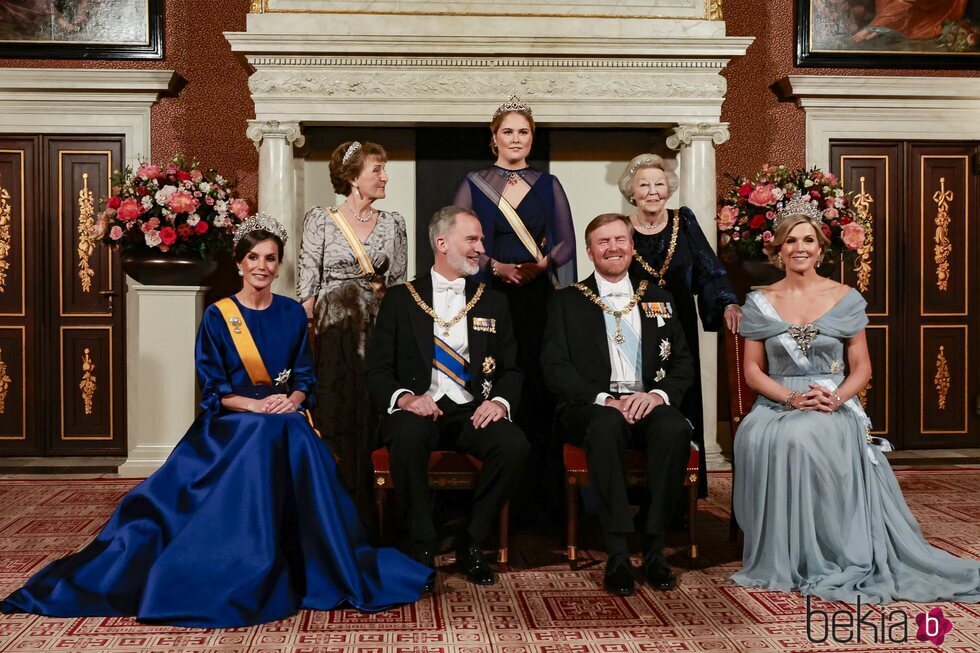 La Familia Real Holandesa y los Reyes Felipe y Letizia en la cena de gala por su Visita de Estado a Países Bajos