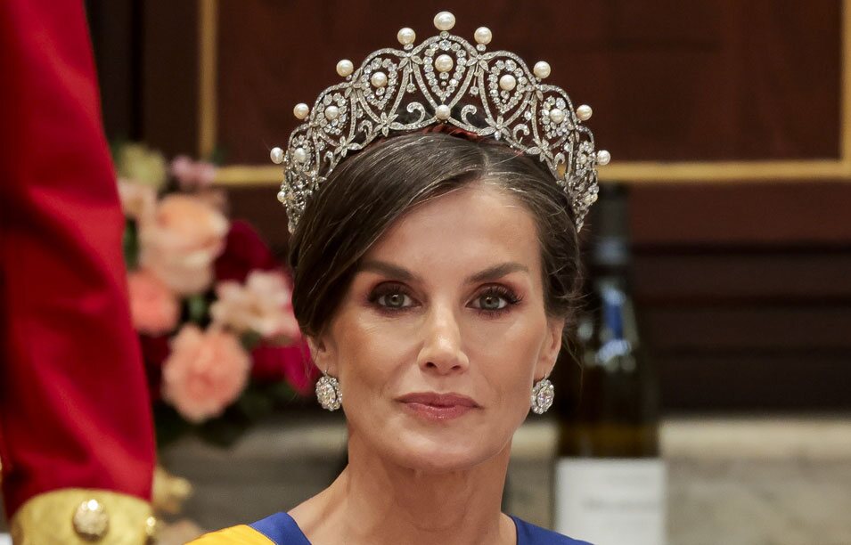 La Reina Letizia con la Tiara Rusa y los pendientes de chatones en la cena de gala por su Visita de Estado a Países Bajos