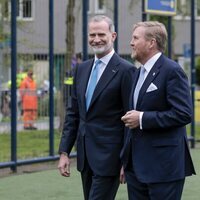 El Rey Felipe VI y Guillermo Alejandro de Holanda en la Fundación Cruyff en la Visita de Estado de los Reyes de España a Países Bajos