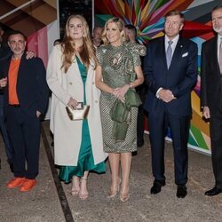 Los Reyes Felipe y Letizia y los Reyes Guillermo y Máxima de Holanda junto a la Princesa Amalia en el Museo Straat