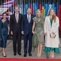 Los Reyes Felipe y Letizia con los Reyes de Holanda y la Princesa en la Visita de Estado a los Países Bajos en el Museo Straat