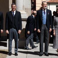 Ernest Urtasun, Pedro Sánchez y los Reyes Felipe y Letizia en la entrega del Premio Cervantes 2023