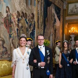 Victoria y Daniel de Suecia y Carlos Felipe y Sofia de Suecia en la cena de gala al Presidente de Finlandia por su Visita de Estado a Suecia